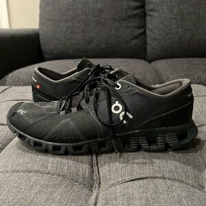 Used On Cloud X Size 9.5